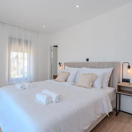 Palazzo By Belmont Realty Sukosan