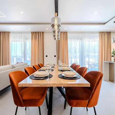 Palazzo By Belmont Realty *