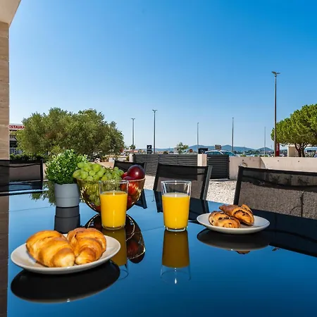 Palazzo Villa Sukošan