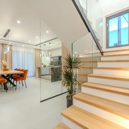 Palazzo By Belmont Realty Villa