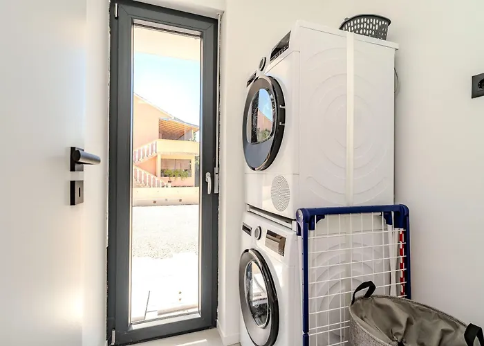 Palazzo 别墅 Sukošan